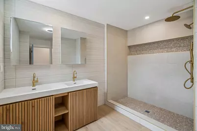 823 N 22nd Street, Philadelphia, PA 19130 - Photo 12