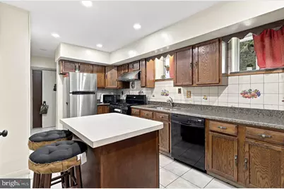 8341 Mansfield Avenue, Philadelphia, PA 19150 - Photo 12