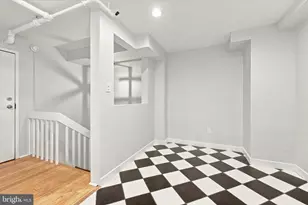 126 Cuthbert St, Philadelphia, PA 19106 - Photo 8