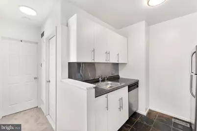1132 Mount Vernon Street, Philadelphia, PA 19123 - Photo 8