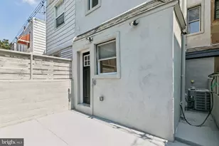 1652 S LeCount St, Philadelphia, PA 19145 - Photo 18