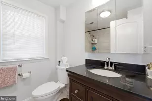 1819 Christian St, Philadelphia, PA 19146 - Photo 36