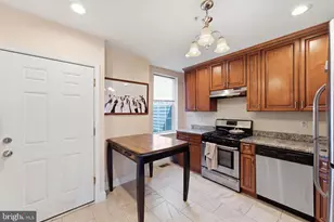1819 Christian St, Philadelphia, PA 19146 - Photo 28