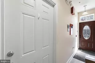 1819 Christian St, Philadelphia, PA 19146 - Photo 2