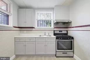 1926 E Hazzard St, Philadelphia, PA 19125 - Photo 6