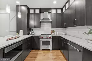 1628 Fitzwater St, Philadelphia, PA 19146 - Photo 12