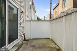 2310 E Cabot St, Philadelphia, PA 19125 - Photo 12