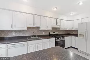 7020 Kindred St, Philadelphia, PA 19149 - Photo 8