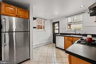 2342 S Chadwick St, Philadelphia, PA 19145 - Photo 10