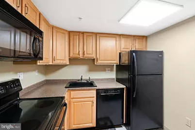 2001 Hamilton Street #723, Philadelphia, PA 19130 - Photo 4