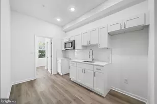 700 N 42nd St, Philadelphia, PA 19104 - Photo 20