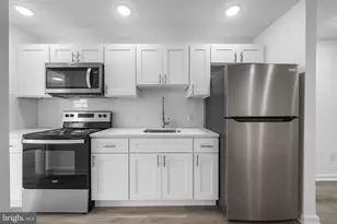 700 N 42nd St, Philadelphia, PA 19104 - Photo 40
