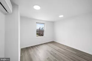 700 N 42nd St, Philadelphia, PA 19104 - Photo 36