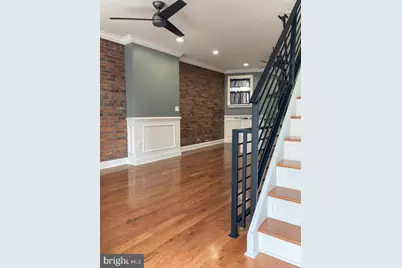 2445 S Lawrence Street, Philadelphia, PA 19148 - Photo 2