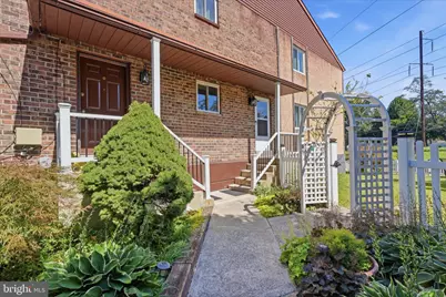 15181 Beverly Drive, Philadelphia, PA 19116 - Photo 4