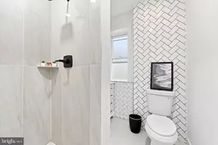 552 S 59th St, Philadelphia, PA 19143 - Photo 8