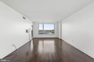 717 S Chris Columbus Blvd, Philadelphia, PA 19147 - Photo 2