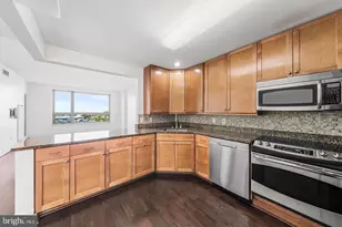 717 S Chris Columbus Blvd, Philadelphia, PA 19147 - Photo 4