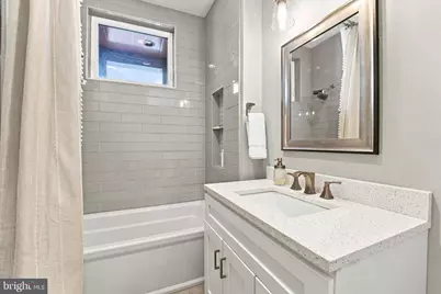 2131 E Firth Street #4, Philadelphia, PA 19125 - Photo 22