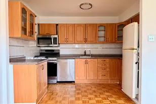 9853 Wistaria St, Philadelphia, PA 19115 - Photo 4