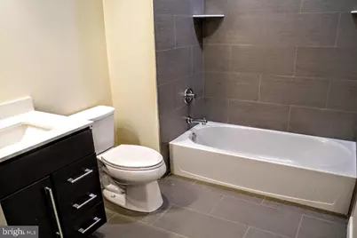 934 S 5th Street #UNIT B2, Philadelphia, PA 19147 - Photo 8
