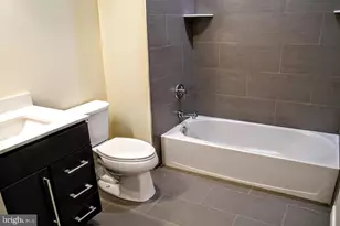 934 S 5th St, Philadelphia, PA 19147 - Photo 8