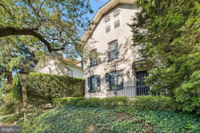 197 E Evergreen Avenue, Philadelphia, PA 19118 - Photo 2