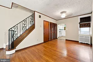 2108 S Woodstock St, Philadelphia, PA 19145 - Photo 8