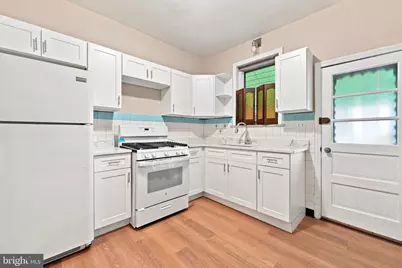 2108 S Woodstock Street, Philadelphia, PA 19145 - Photo 2