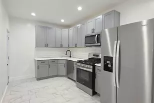 904 Sterner St, Philadelphia, PA 19133 - Photo 2
