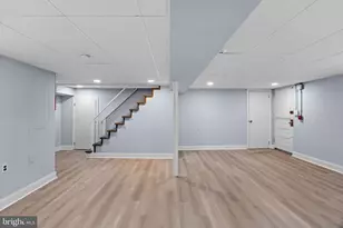 906 Rhawn St, Philadelphia, PA 19111 - Photo 24