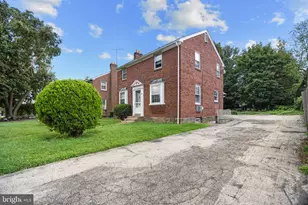 906 Rhawn St, Philadelphia, PA 19111 - Photo 2