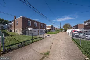 1727 Benson St, Philadelphia, PA 19152 - Photo 36