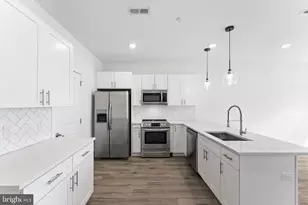 2429 W Thompson St, Philadelphia, PA 19121 - Photo 2