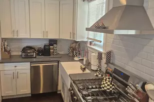 3810 Aubrey Ave, Philadelphia, PA 19114 - Photo 16
