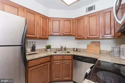 2031 Chancellor Street, Philadelphia, PA 19103 - Photo 10