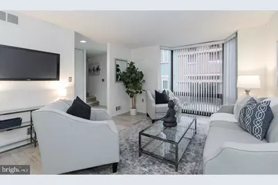 2031 Chancellor Street, Philadelphia, PA 19103 - Photo 4