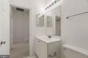 406 Regatta Dr, Philadelphia, PA 19146 - Photo 48