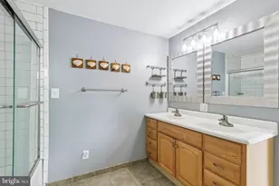 457 Delmar St, Philadelphia, PA 19128 - Photo 30