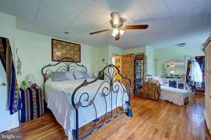 37 E Mermaid Ln, Philadelphia, PA 19118 - Photo 18