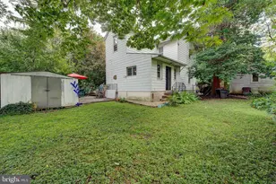37 E Mermaid Ln, Philadelphia, PA 19118 - Photo 18