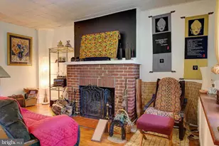 37 E Mermaid Ln, Philadelphia, PA 19118 - Photo 8