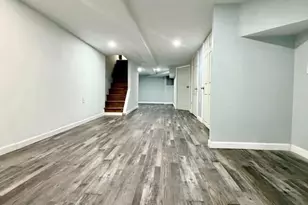 2555 N Hollywood St, Philadelphia, PA 19132 - Photo 14