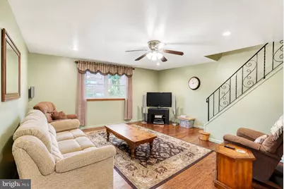 369 Helene Place, Philadelphia, PA 19116 - Photo 4