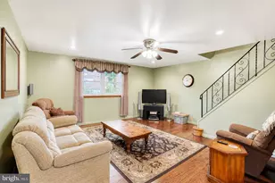 369 Helene Pl, Philadelphia, PA 19116 - Photo 4