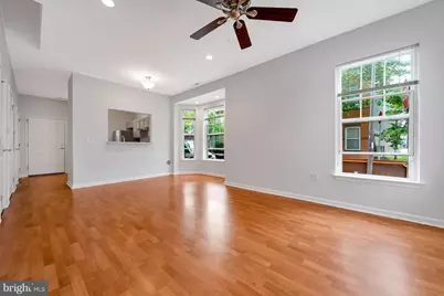 1318 Bainbridge Street, Philadelphia, PA 19147 - Photo 2