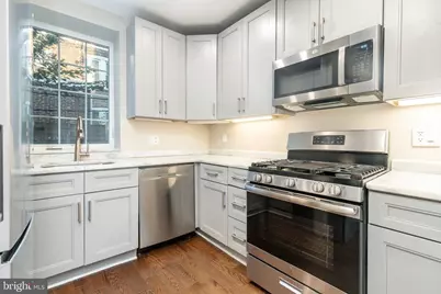 1347 S Dover Street, Philadelphia, PA 19146 - Photo 10