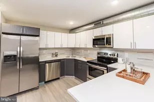 1724 N Marshall St, Philadelphia, PA 19122 - Photo 2