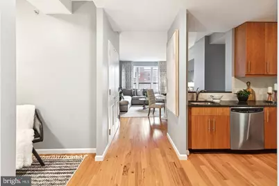 1425 Locust Street #4F, Philadelphia, PA 19102 - Photo 4