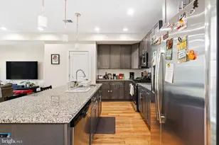 2663 Amber St, Philadelphia, PA 19125 - Photo 10